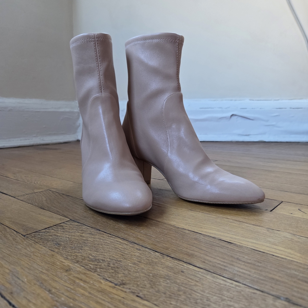 Elegant Cream Heeled Boots